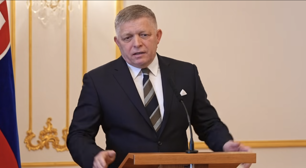 (video) NEUVERITEĽNÝ PRÍHOVOR R. FICA PO STRETNUTÍ TROCH NAJVYŠŠÍCH ÚSTAVNÝCH ČINITEĽOV