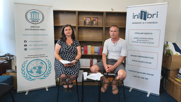 Hmlovina Andromedy od I. A. Jefremova – Devana a Kamil Jeremiáš