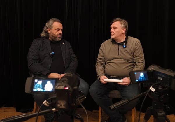 Univerzita reálneho vzdelávania: Fašistická párty končí