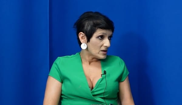 Hostia víkendových diskusných relácií